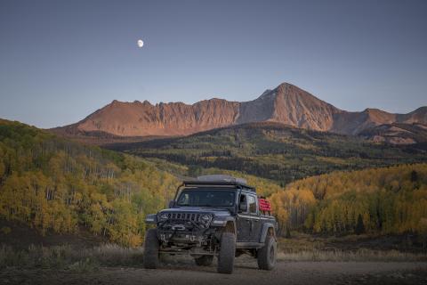 Jeep Gladiator Lift 2.5 Inch Overland Plus Lift Kit 2020+ JT Clayton Off Road